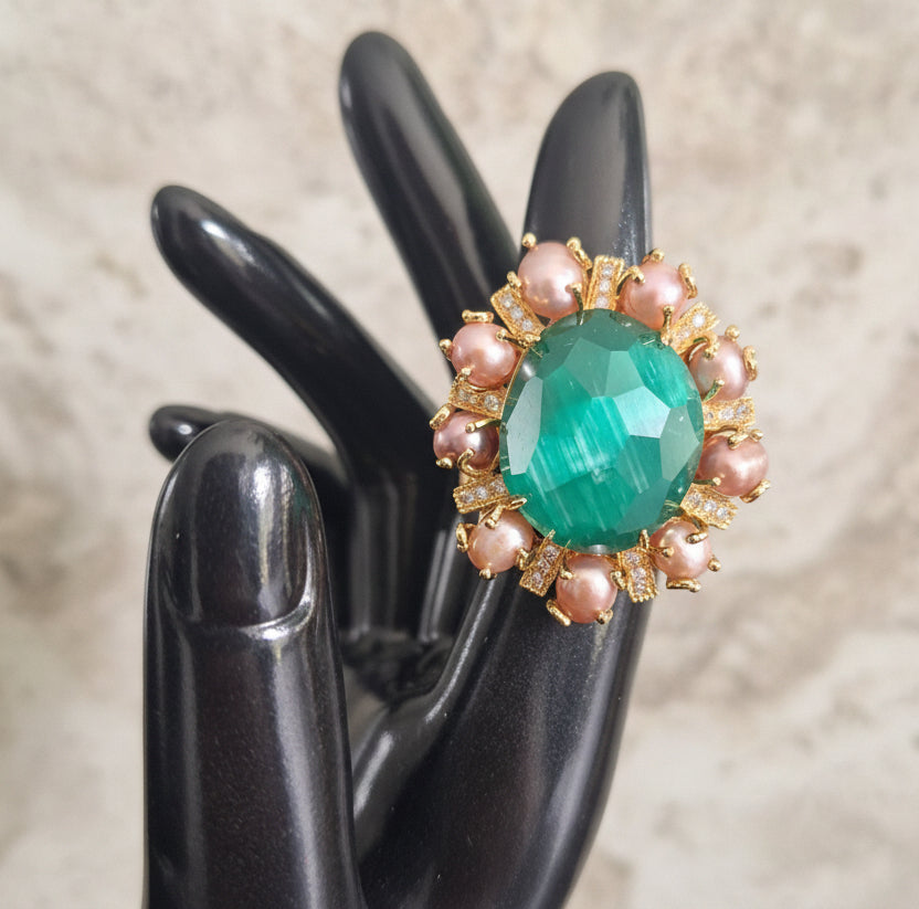 Bague pierre naturelle oeil de chat agate verte et perles d'eau douce teintées rose strass
