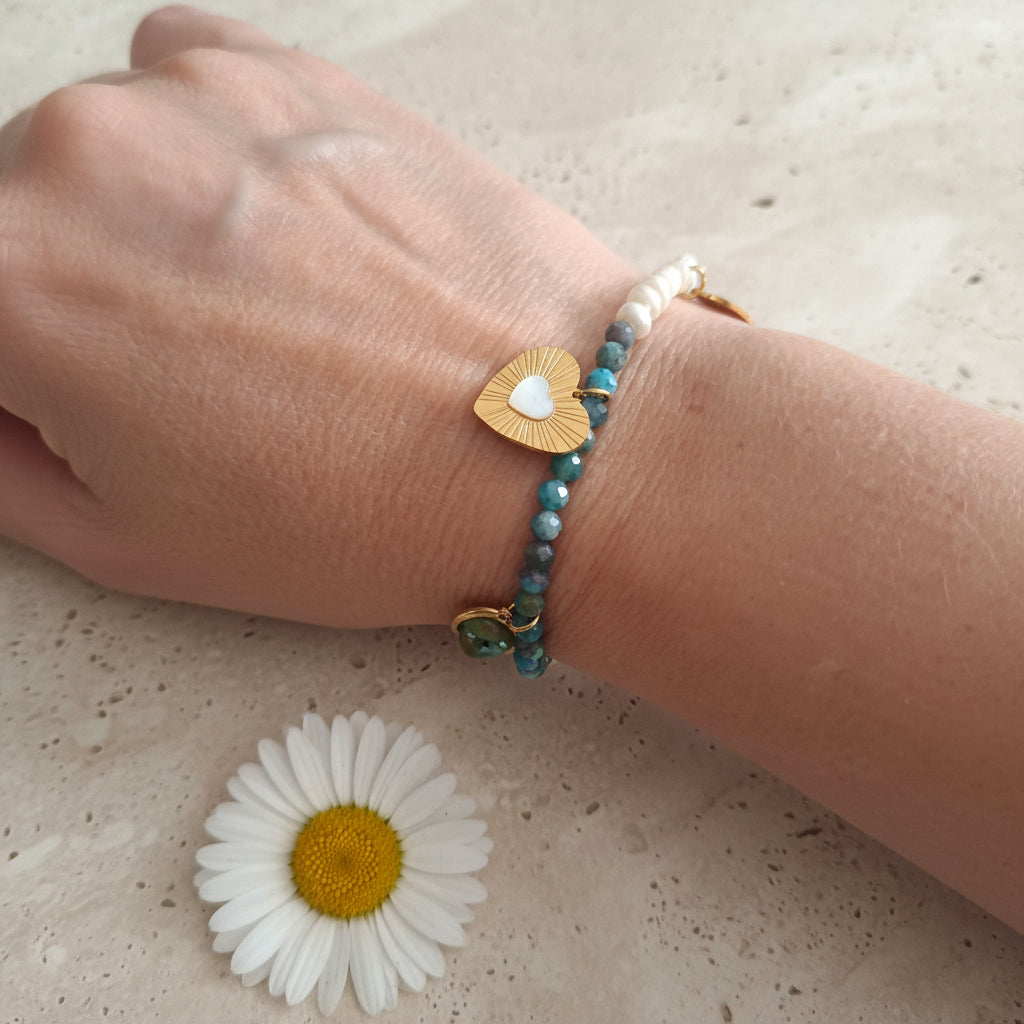 Bracelet HEART – Perles d'Eau Douce, Apatite & Turquoise Africaine