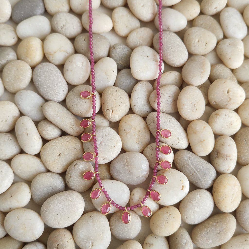 Collier pierres naturelles rubis et rhodonite 